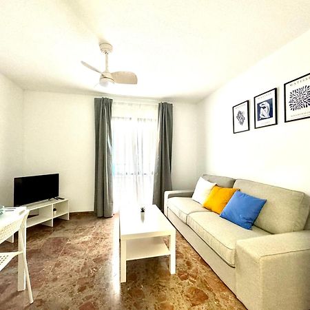 Beautiful & Sunny Apartment Malaga Bagian luar foto
