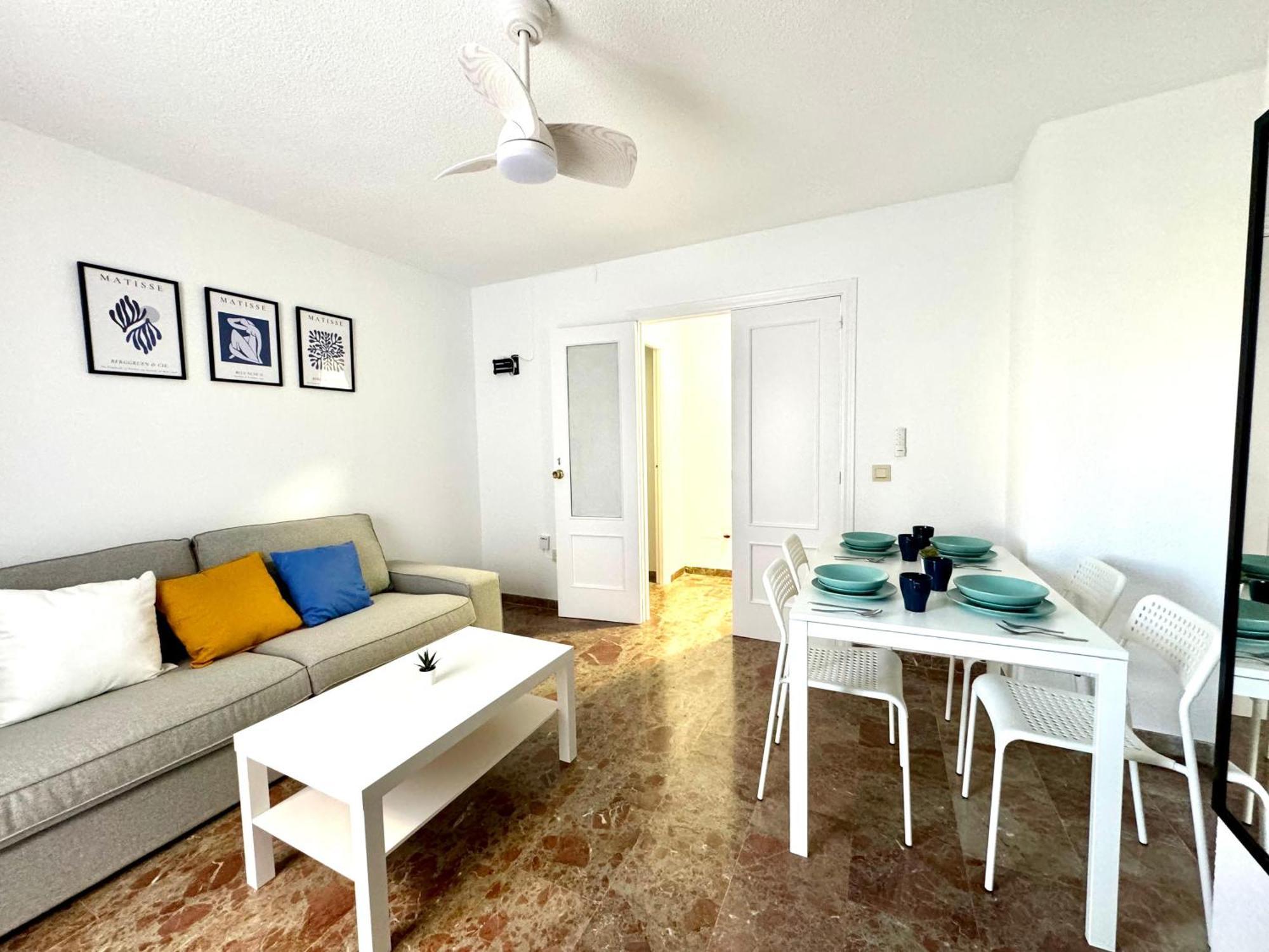 Beautiful & Sunny Apartment Malaga Bagian luar foto